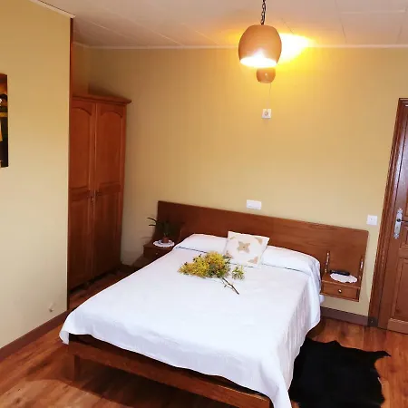 Casa Rural El Regato منزل ريفي *