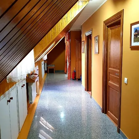 Casa Rural El Regato منزل ريفي
